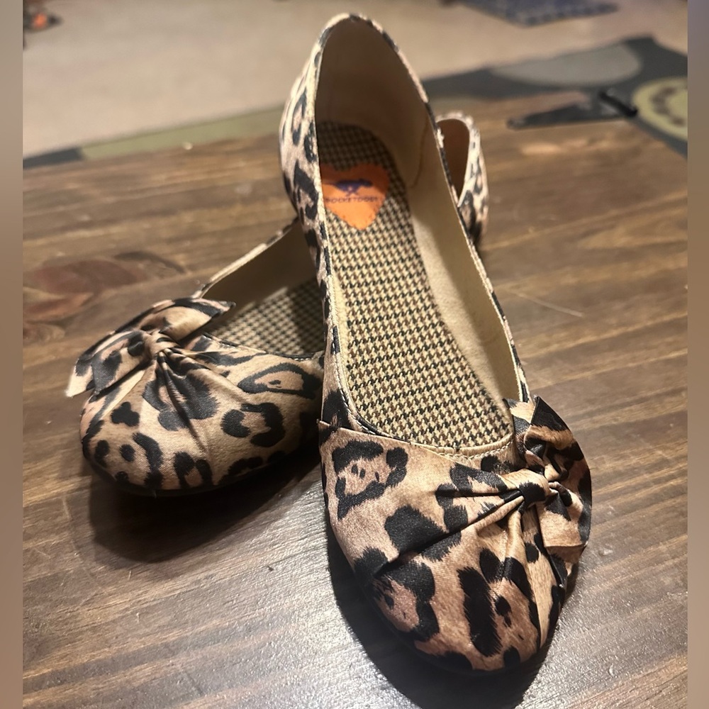 Rocket Dog Leopard Print Ballet Flats With Bow- Size 7.5 - Picture 2 of 11